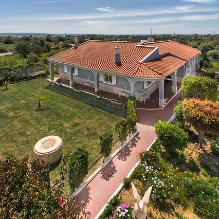Spacious 5br Family & Group With Private Pool & Games