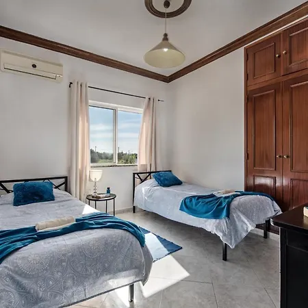 Spacious 5br Family & Group With Private Pool & Games 빌라 *
