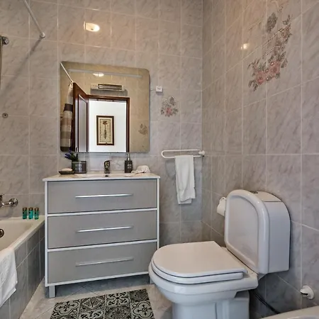 빌라 Spacious 5br Family & Group With Private Pool & Games Armação de Pêra
