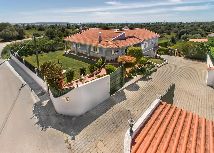 Villa Cadre - 5br W Private Pool & Snooker Table Armação de Pêra