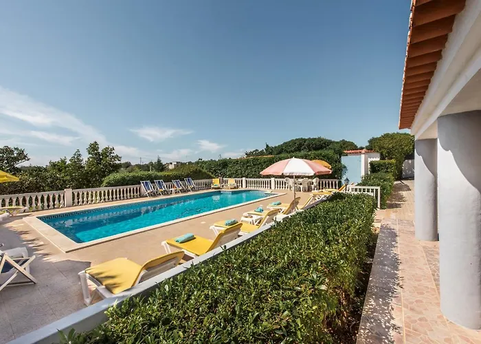 Cadre - 5br W Private Pool & Snooker Table Villa *