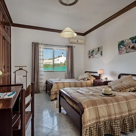 Spacious 5Br Family & Group Villa With Private Pool & Games Room Vila *