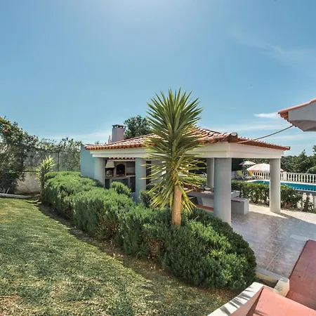Spacious 5br Family & Group With Private Pool & Games * アルマカオ・デ・ペラ