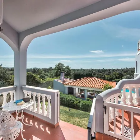 Spacious 5br Family & Group With Private Pool & Games アルマカオ・デ・ペラ